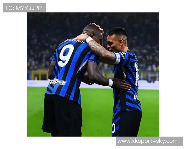 国米官方宣布迪詹纳罗右手腕骨折即将接受手术治疗 国米官方宣布迪詹纳罗右手腕骨折即将接受手术治疗