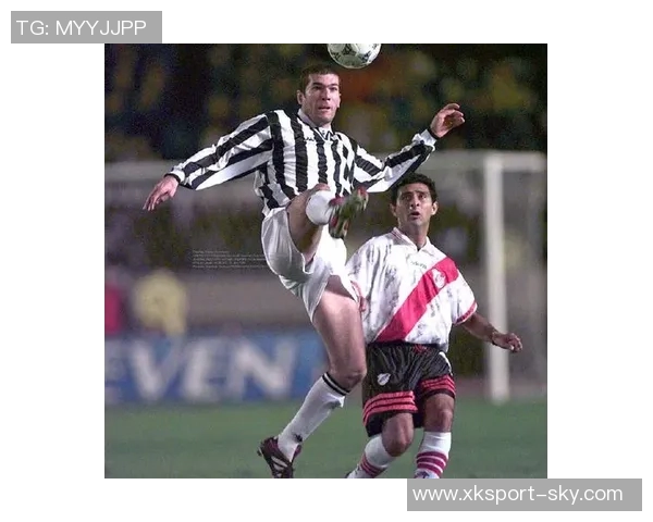 尤文旧将回忆齐达内首次训练表现如同外星人降临般震撼人心 尤文旧将回忆齐达内首次训练表现如同外星人降临般震撼人心