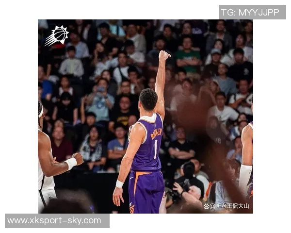 狄龙表现抢眼18投7中砍下18分布克出手数的两倍展现实力 狄龙表现抢眼18投7中砍下18分布克出手数的两倍展现实力