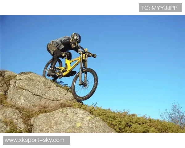 阿特金森盛赞大球勇于冒险的风格与提升队友能力的独特魅力 阿特金森盛赞大球勇于冒险的风格与提升队友能力的独特魅力