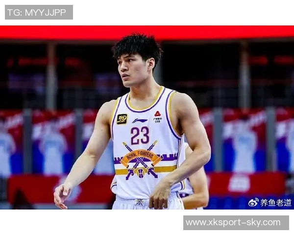 陈国豪勇战马刺展现实力14分3前场板助球队争胜 陈国豪勇战马刺展现实力14分3前场板助球队争胜