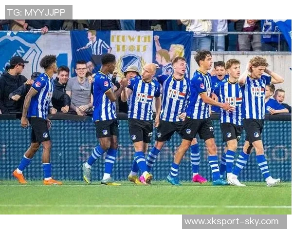 儒尼奥尔精彩助攻助埃因霍温逆转那不勒斯实现反超胜利 儒尼奥尔精彩助攻助埃因霍温逆转那不勒斯实现反超胜利