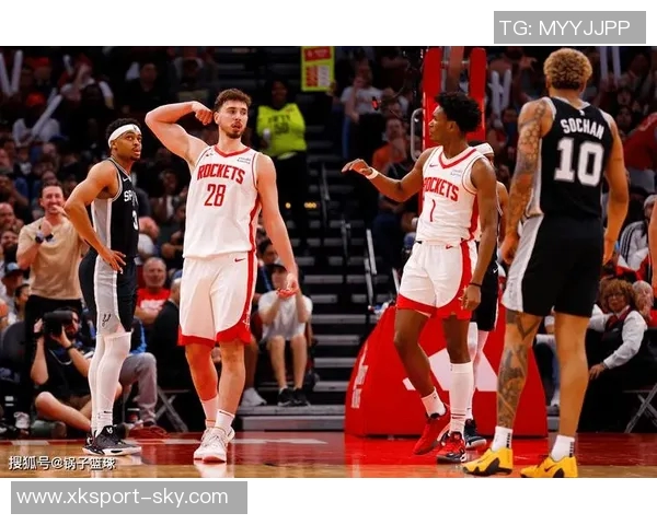 阿里纳斯点评火箭队现状申京与阿门尚未明确个人定位 阿里纳斯点评火箭队现状申京与阿门尚未明确个人定位