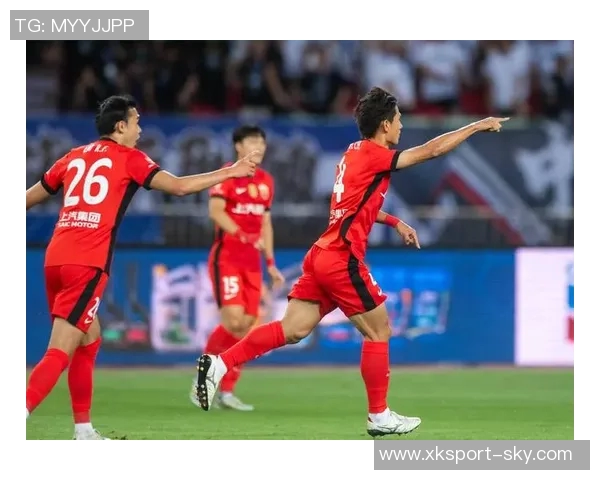 海港队主力黄牌压力大争冠路上赛程最为艰难 海港队主力黄牌压力大争冠路上赛程最为艰难