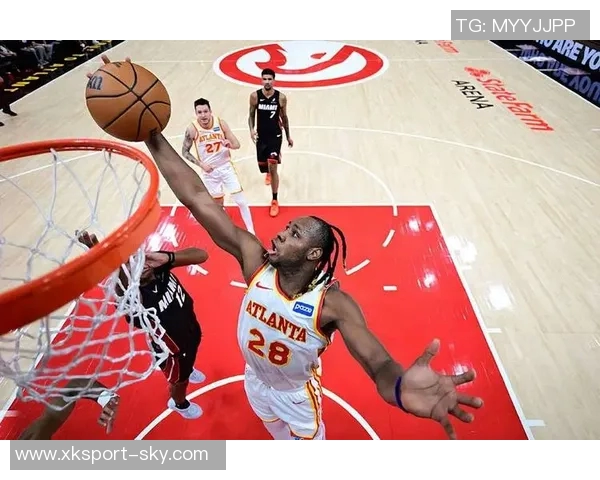 哈克斯称赞鲍威尔球风独特作为老将他让队友们更轻松发挥 哈克斯称赞鲍威尔球风独特作为老将他让队友们更轻松发挥