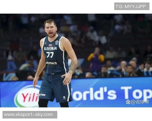 东契奇单场得分超三巨头合计表现引发媒体热议 东契奇单场得分超三巨头合计表现引发媒体热议